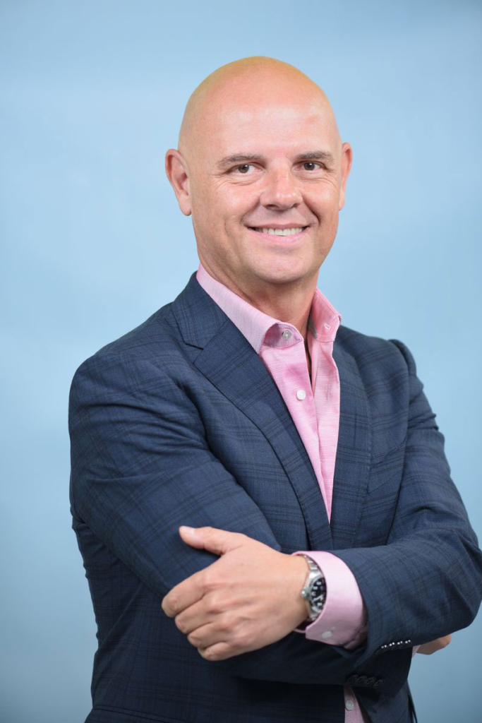 TOMÀS ARMANDO MARTÍN